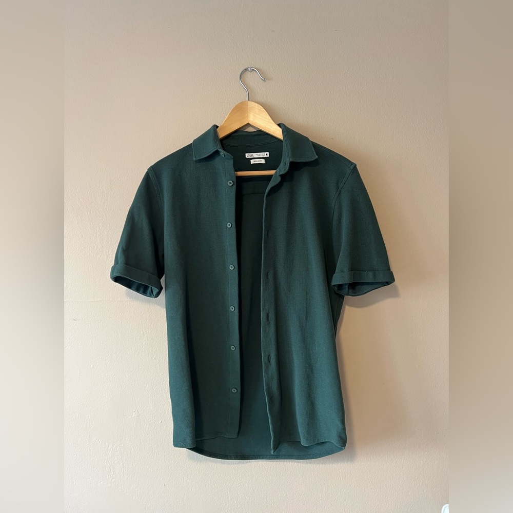 Zara Men's Dark Green Casual Button Down Shirt
